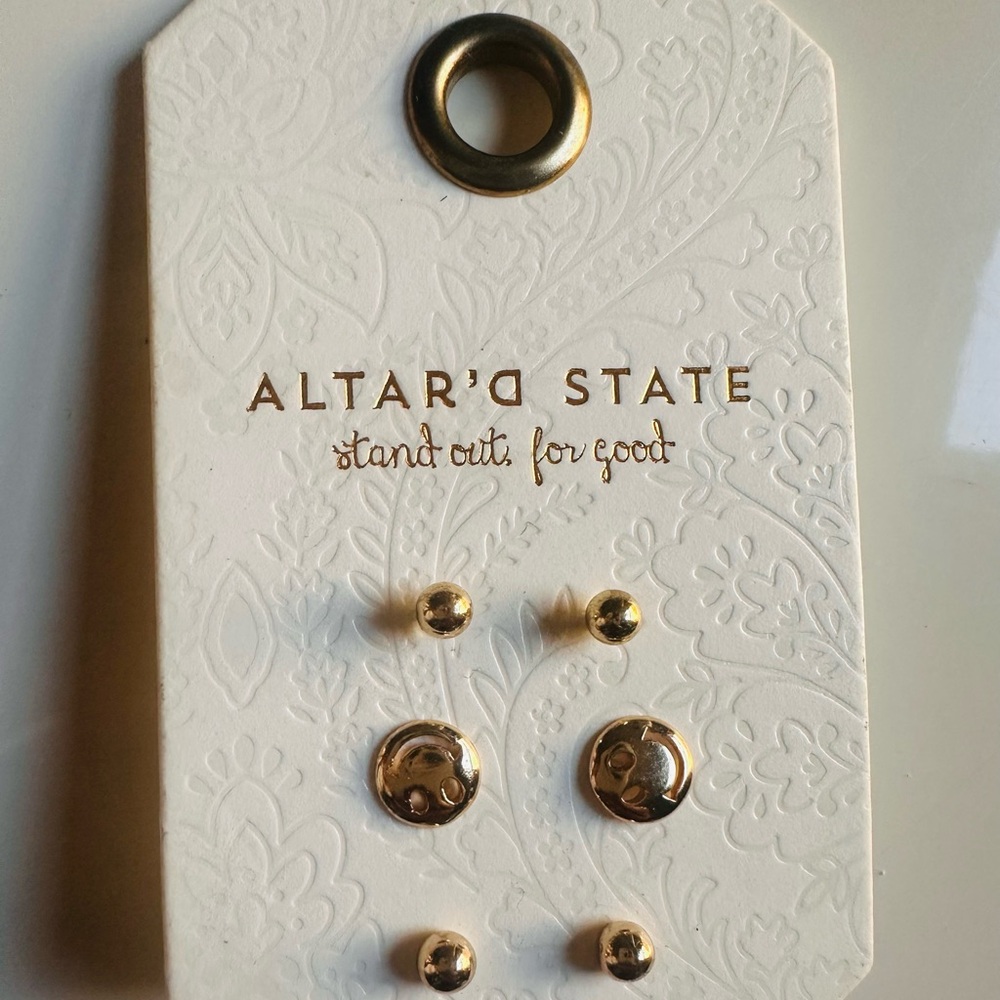 Altar'd State Gold Stud Earring Set